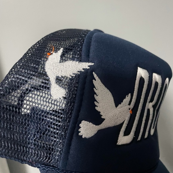 DROPOUT men’s trucker hat. - Picture 2 of 4